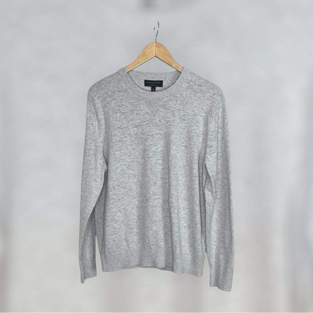 Banana Republic Factory Men's Gray Crew Neck Sweater M - Picture 4 of 8